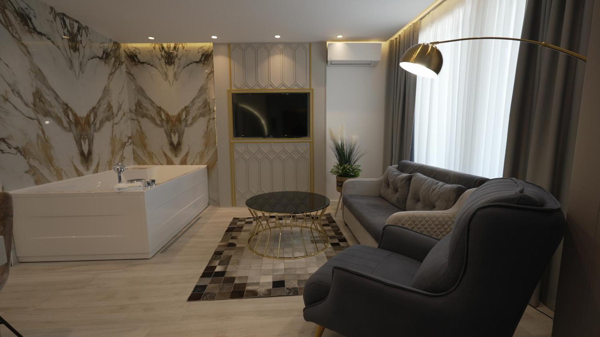Ebbi Hotel Dhermi Bagian luar foto